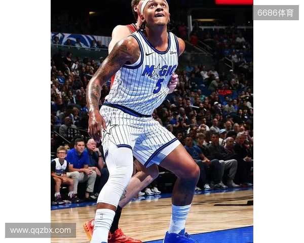 向余望社媒庆祝:重庆❤️中超回来了! 向余望社媒庆祝:重庆❤️中超回来了!